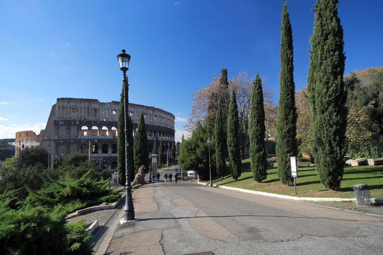 Roman Holiday Colosseo 외부 사진